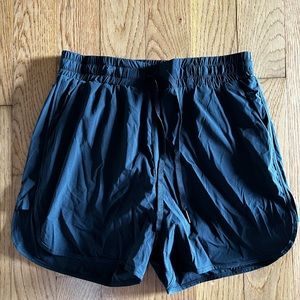 BuffBunny Flo Short
